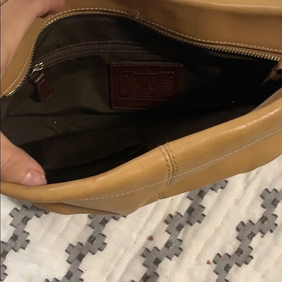 Coach crossbody - Picture 2 of 7